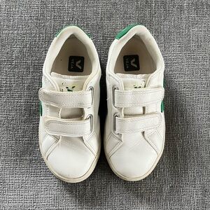 Kids Veja Sneakers
